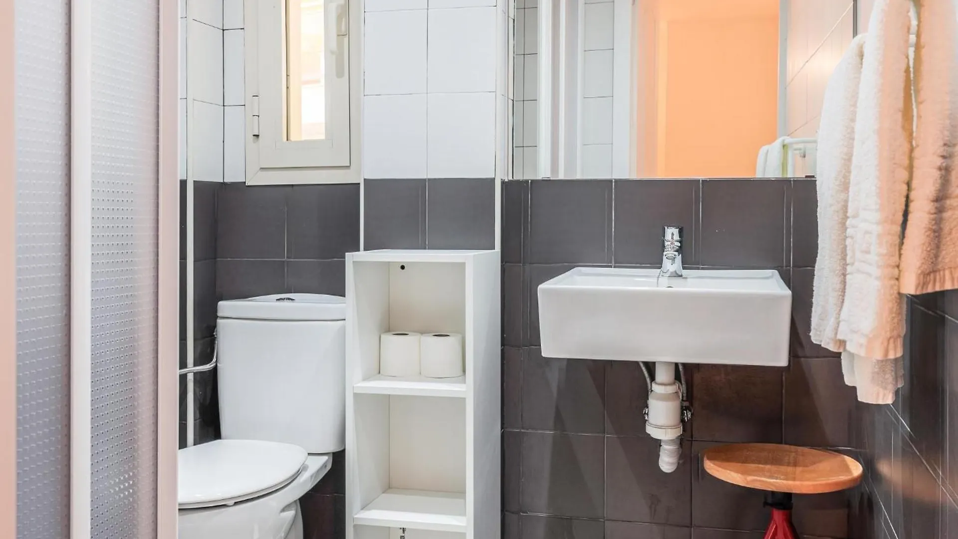 Bonito Apt Duplex 2 Hab 2 Banos 세비야 0*,  스페인